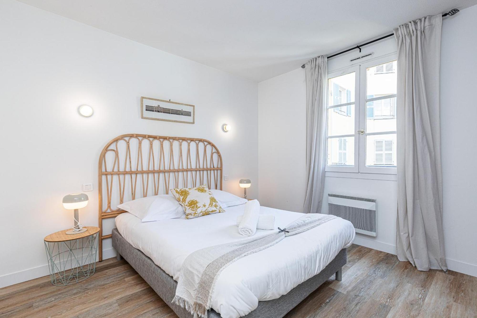 2 Bdrs & Parking In The Old Town ! Apartment Ница Екстериор снимка