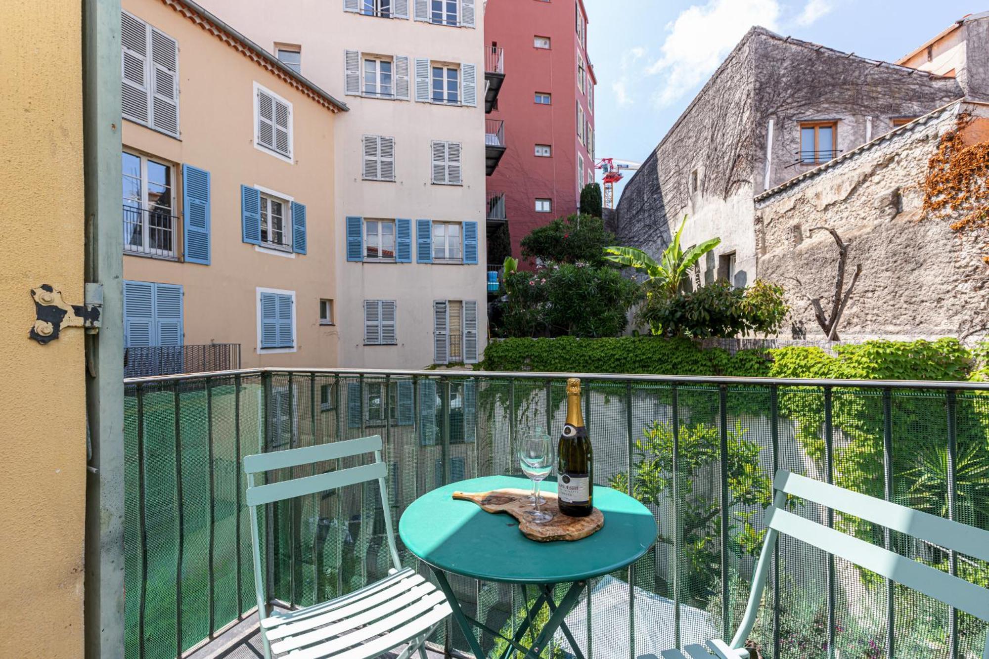 2 Bdrs & Parking In The Old Town ! Apartment Ница Екстериор снимка