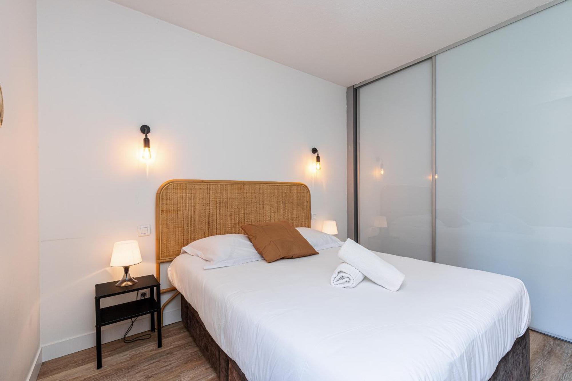 2 Bdrs & Parking In The Old Town ! Apartment Ница Екстериор снимка